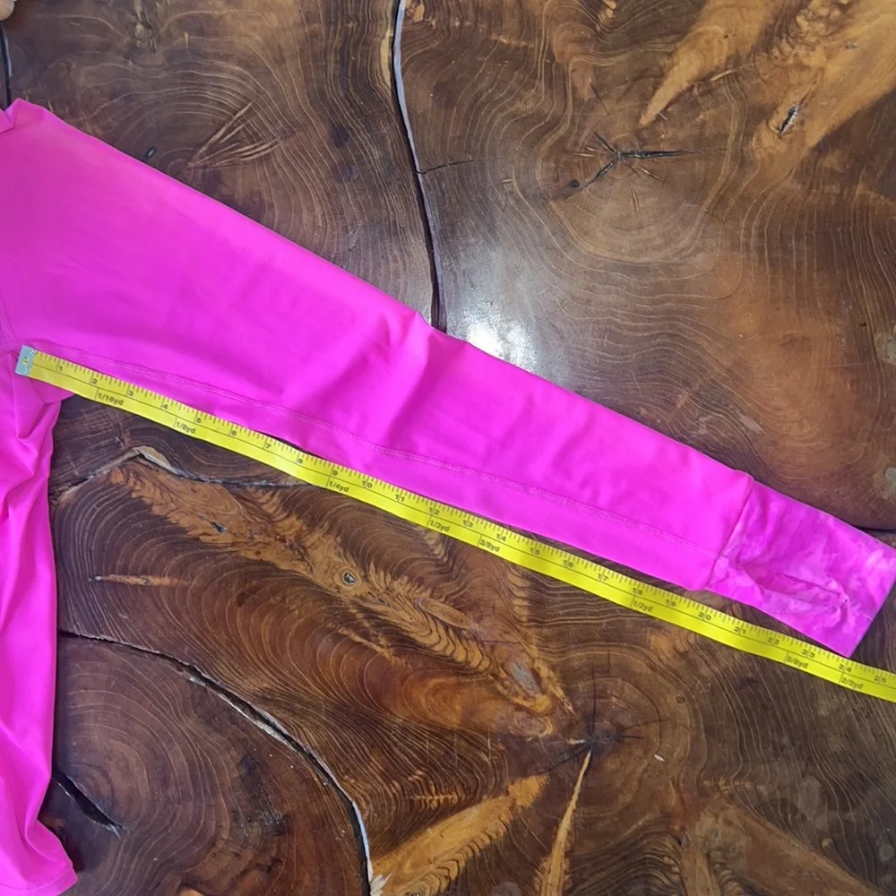 Oakley Rash Guard - Photos show color of the shirt in different lighting. - Picture 7 of 8